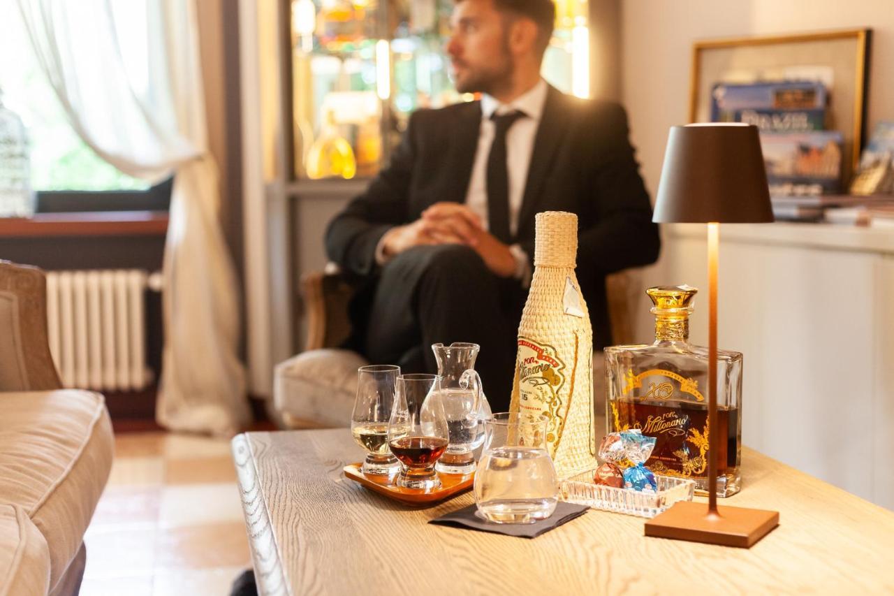 Like Home Boutique Hotel Azzano San Paolo Eksteriør bilde