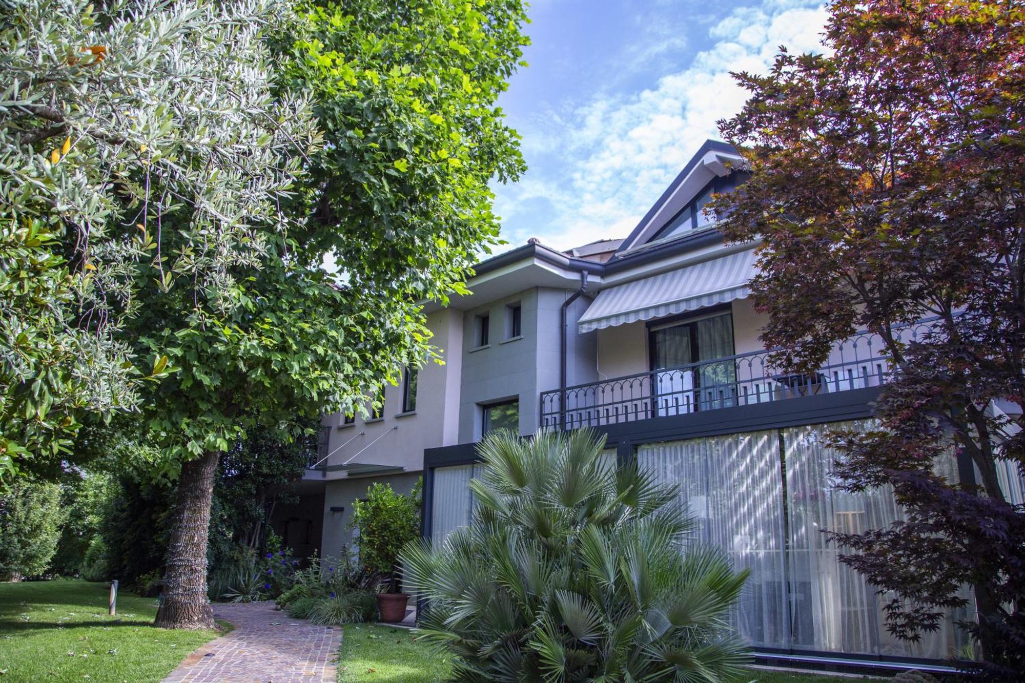 Like Home Boutique Hotel Azzano San Paolo Eksteriør bilde